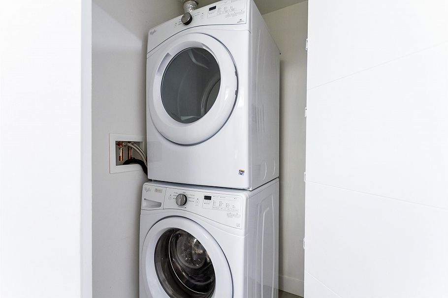 310 719 W 3rd Street North Vancouver, BC - 23