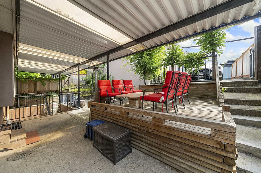 7962 Victoria Drive Vancouver, BC - 36