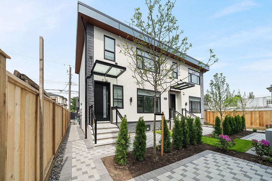 2 2559 W King Edward Avenue Vancouver, BC - 3