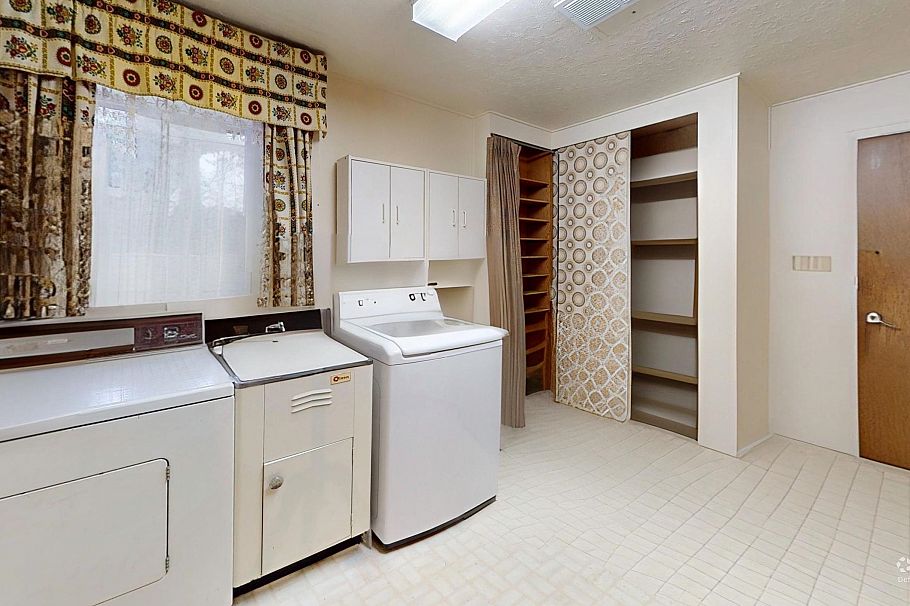 4793 Commercial Street Vancouver, BC - 32