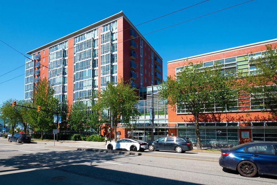 310 2520 Guelph Street Vancouver, BC - 30