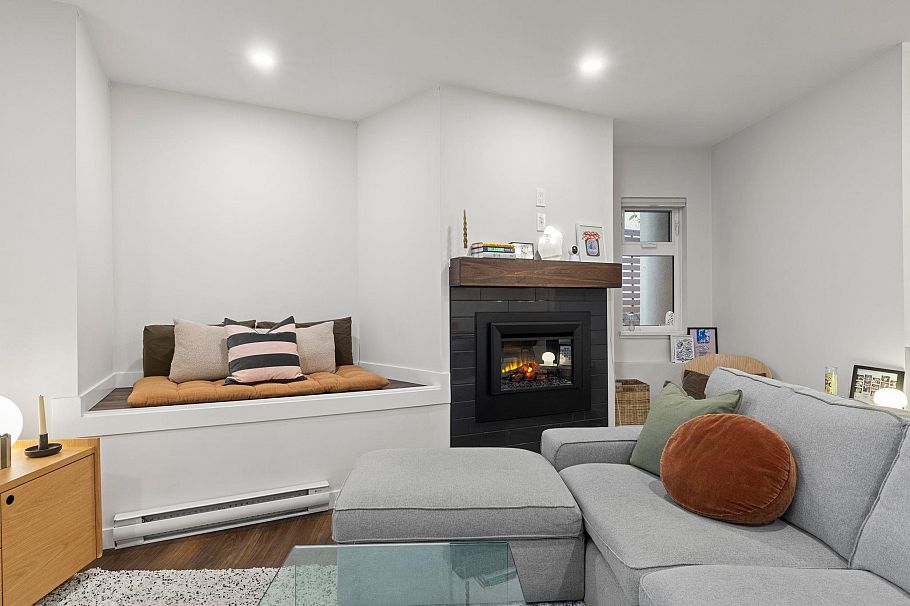 103 1649 Comox Street Vancouver, BC - 3
