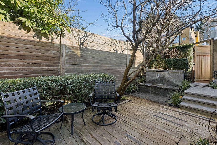 2518 Point Grey Road Vancouver, BC - 32