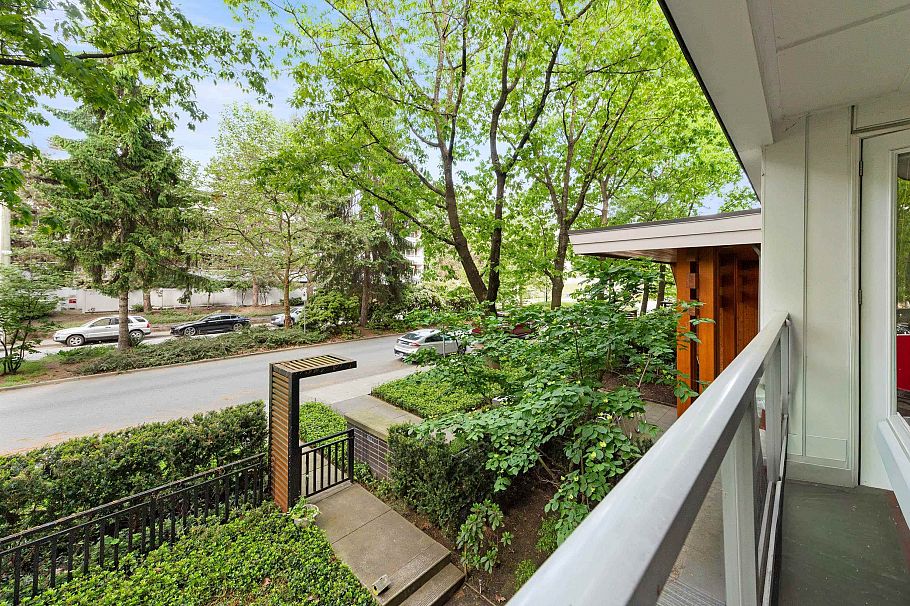 216 255 W 1st Street North Vancouver, BC - 20