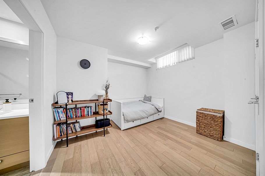 2021 W 10th Avenue Vancouver, BC - 12