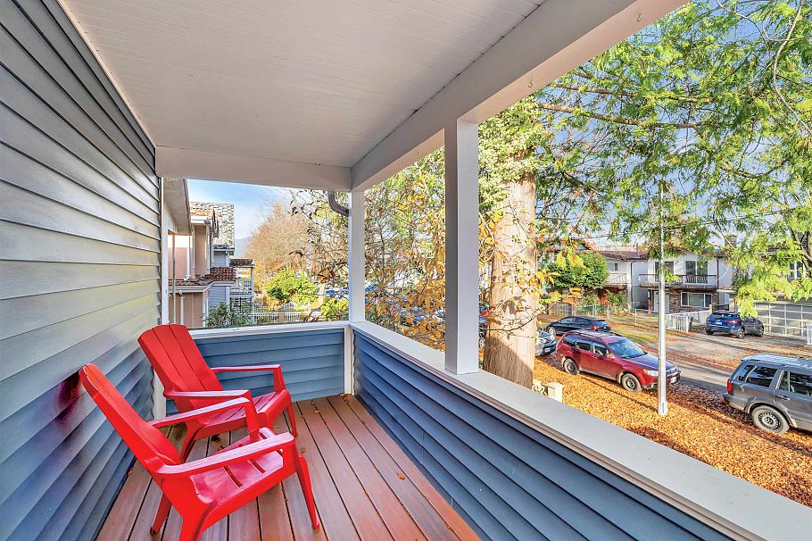 4379 Welwyn Street Vancouver, BC - 2