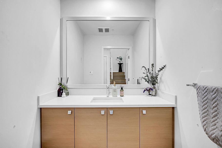2021 W 10th Avenue Vancouver, BC - 23