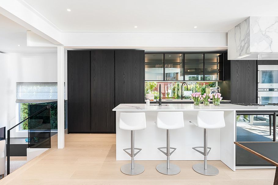 4416 W 1st Avenue Vancouver, BC - 10