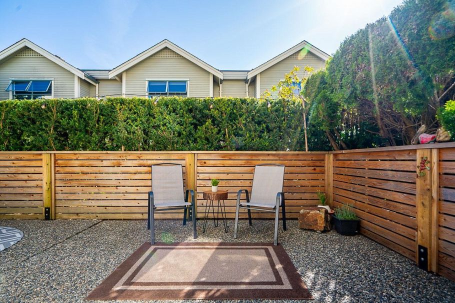 11 229 E 8th Street North Vancouver, BC - 29