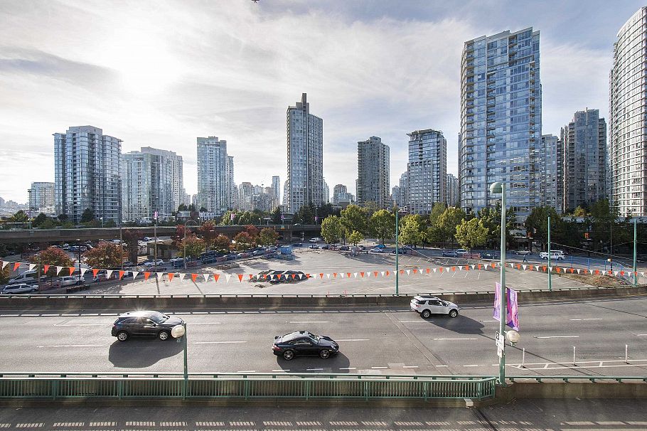 718 68 SMITHE STREET, Vancouver BC V6B 0P3 Vancouver, BC - 12