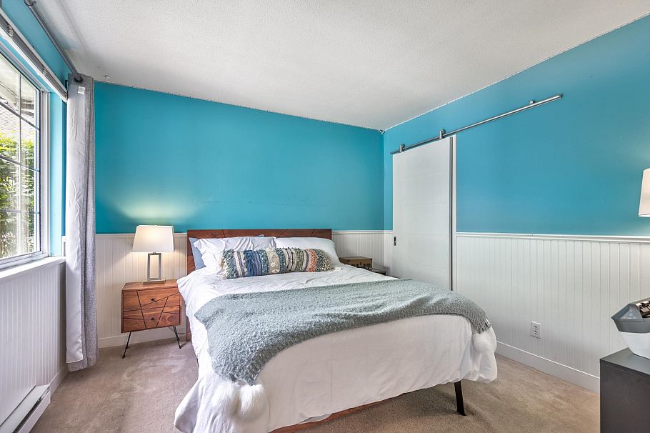 2 3939 Indian River Drive North Vancouver, BC - 27