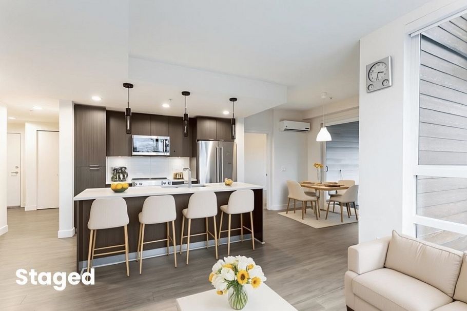 310 719 W 3rd Street North Vancouver, BC - 1