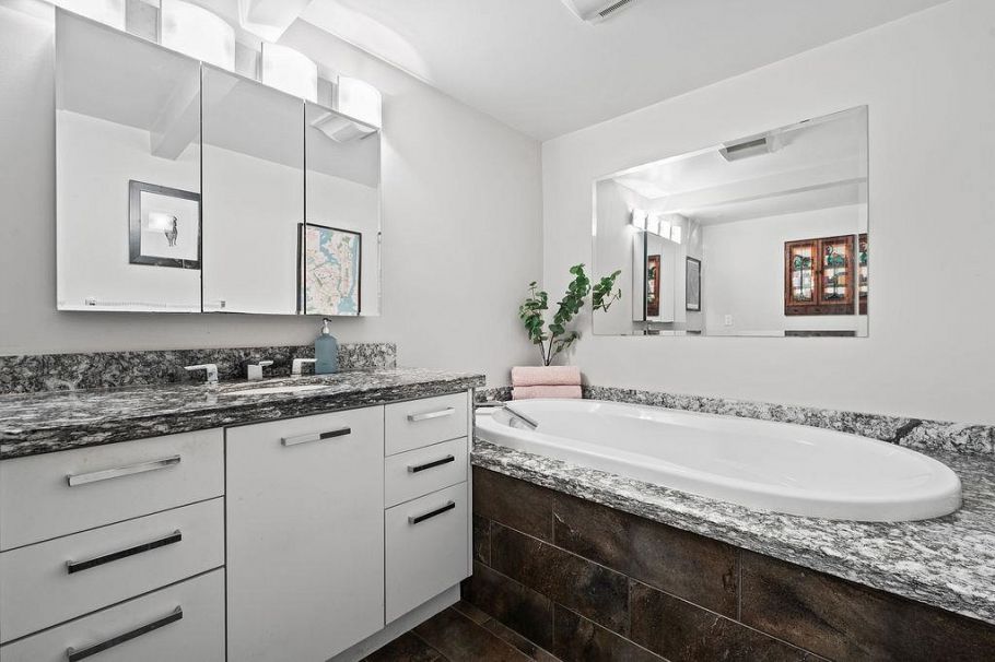 104 1512 Yew Street Vancouver, BC - 21