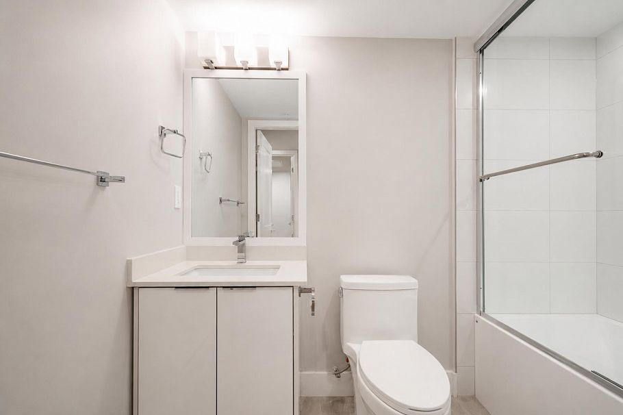206 3050 Kingsway Vancouver, BC - 9