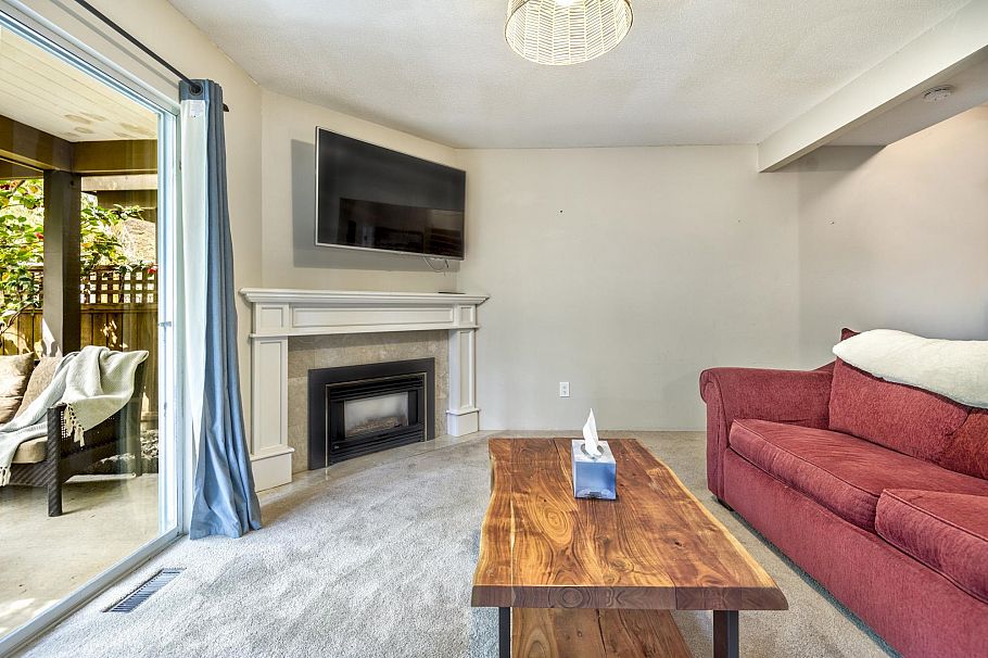2 3939 Indian River Drive North Vancouver, BC - 31