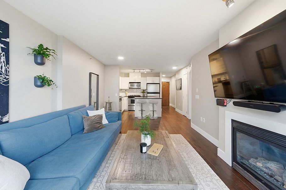 405 155 W 1st Street North Vancouver, BC - 12
