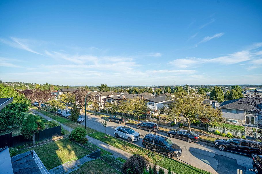 1167 E 63rd Avenue Vancouver, BC - 1