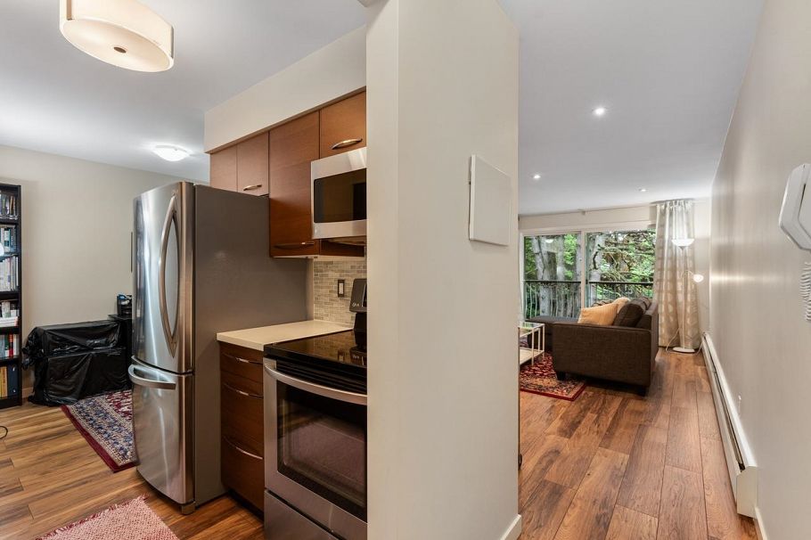 305 1611 E 3rd Street Vancouver, BC - 9