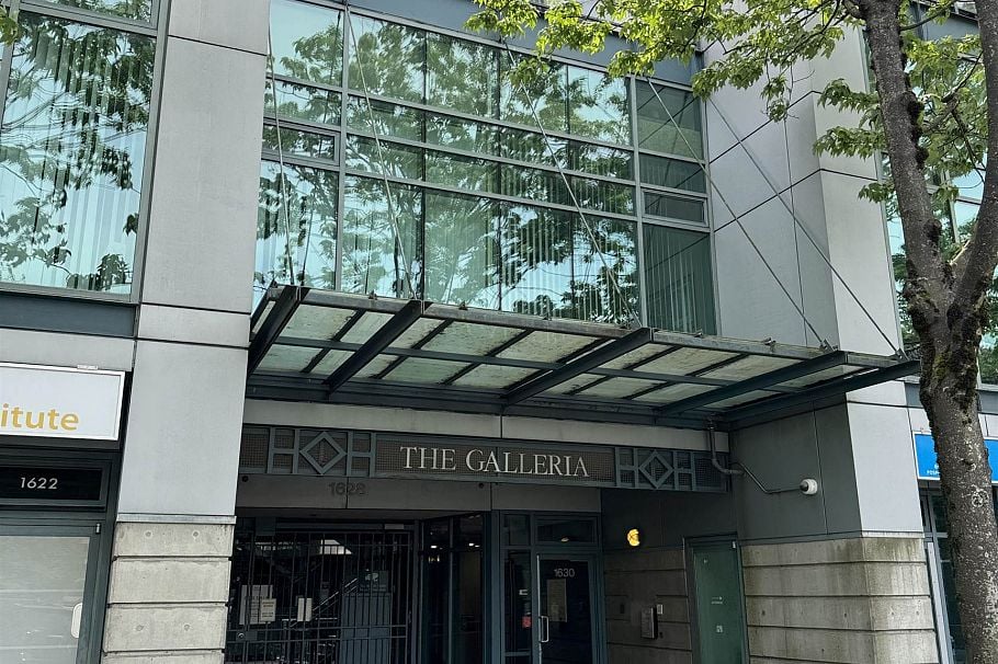 311 1630 W 1st Avenue Vancouver, BC - 1
