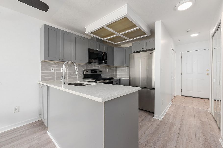 304 6475 Chester Street Vancouver, BC - 6