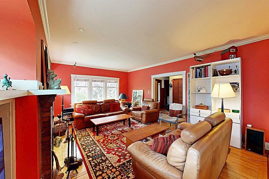 4402 W 12th Avenue Vancouver, BC - 38