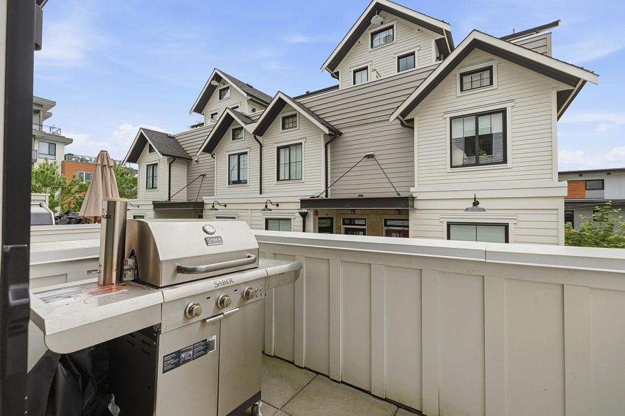 13 237 Ridgeway Avenue North Vancouver, BC - 32