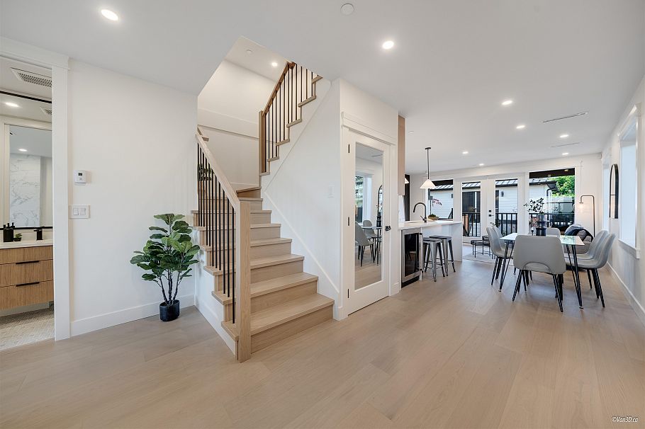 1167 E 63rd Avenue Vancouver, BC - 6