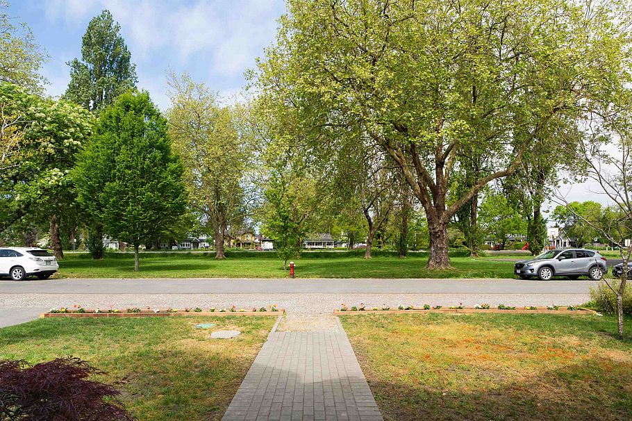 1240 Lancaster Crescent Richmond, BC - 2