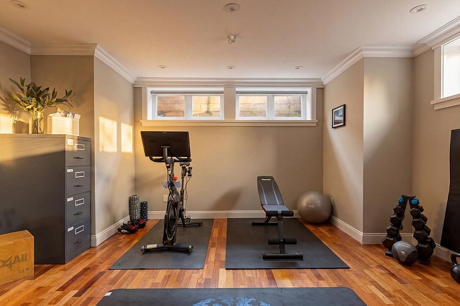 3586 Emerald Drive North Vancouver, BC - 25