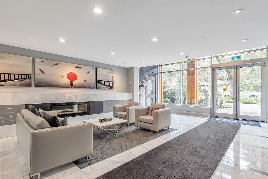 216 255 W 1st Street North Vancouver, BC - 24