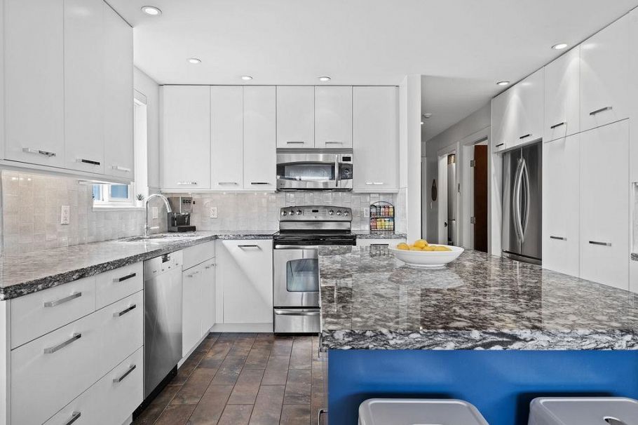 104 1512 Yew Street Vancouver, BC - 7