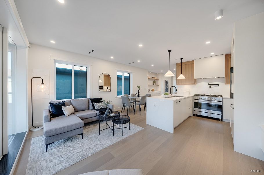 1167 E 63rd Avenue Vancouver, BC - 11