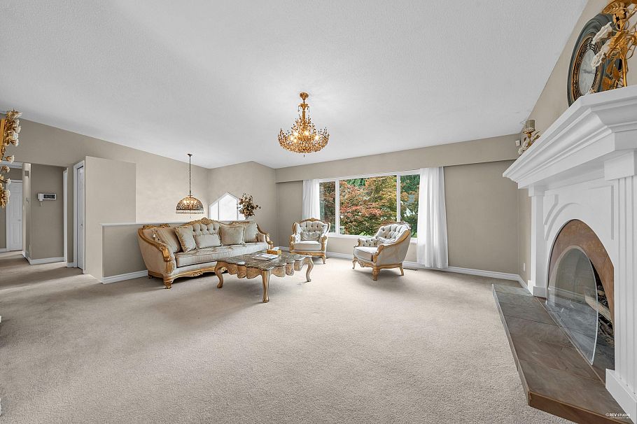3566 Regent Avenue North Vancouver, BC - 16