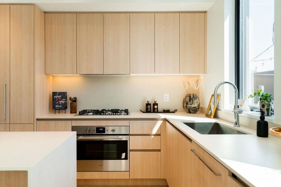 222 2820 Nanaimo Street Vancouver, BC - 4