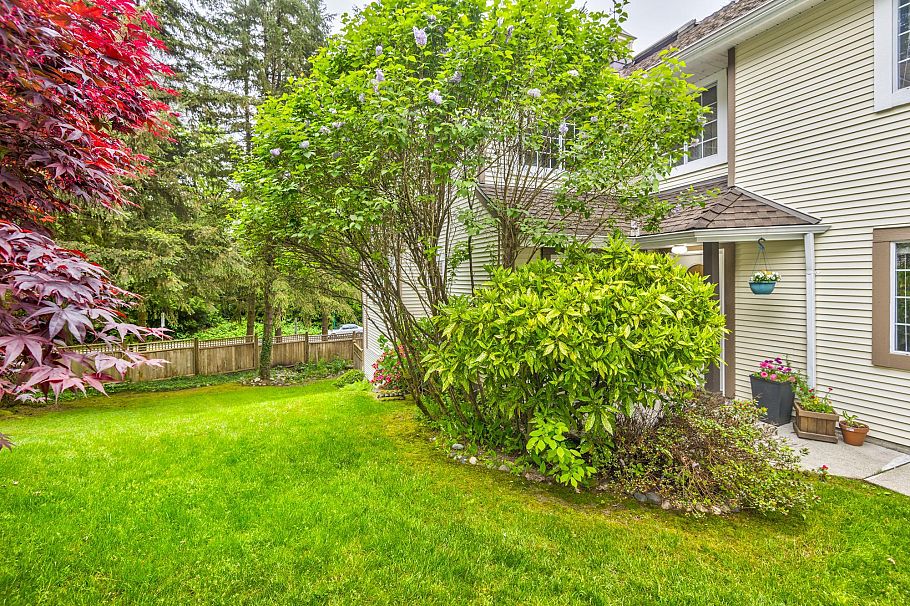 2 3939 Indian River Drive North Vancouver, BC - 36