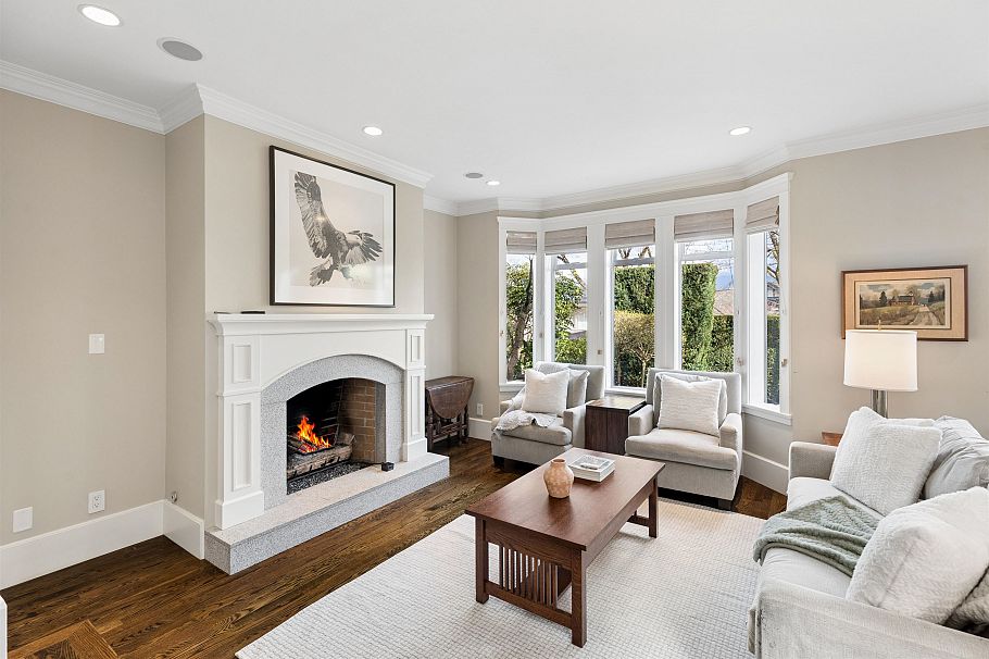 2518 Point Grey Road Vancouver, BC - 2