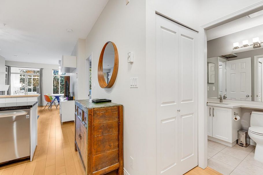 210 1675 W 10th Avenue Vancouver, BC - 15
