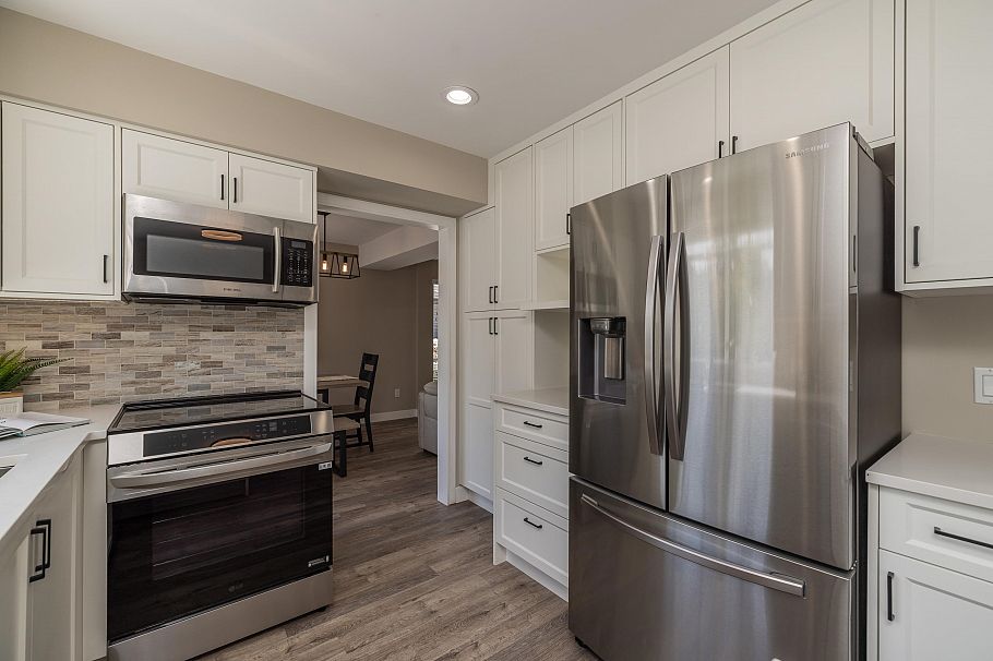 863 Roche Point Drive North Vancouver, BC - 10