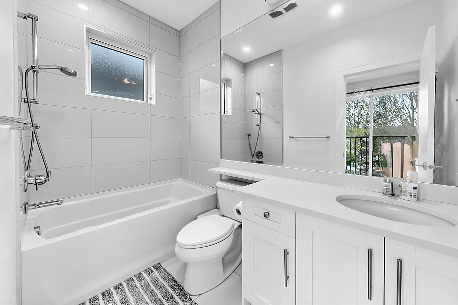 4555 W 9th Avenue Vancouver, BC - 28