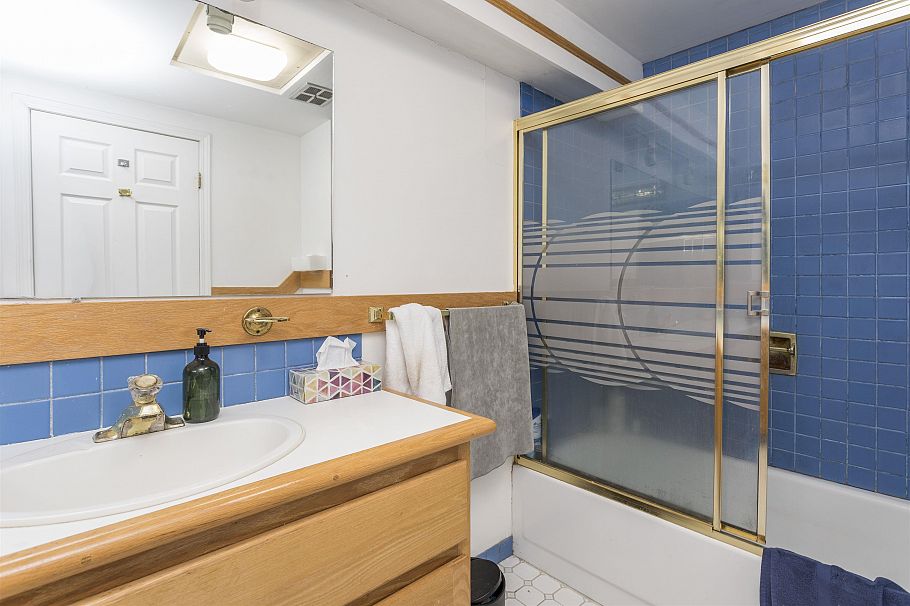 2051 Stephens Street Vancouver, BC - 9