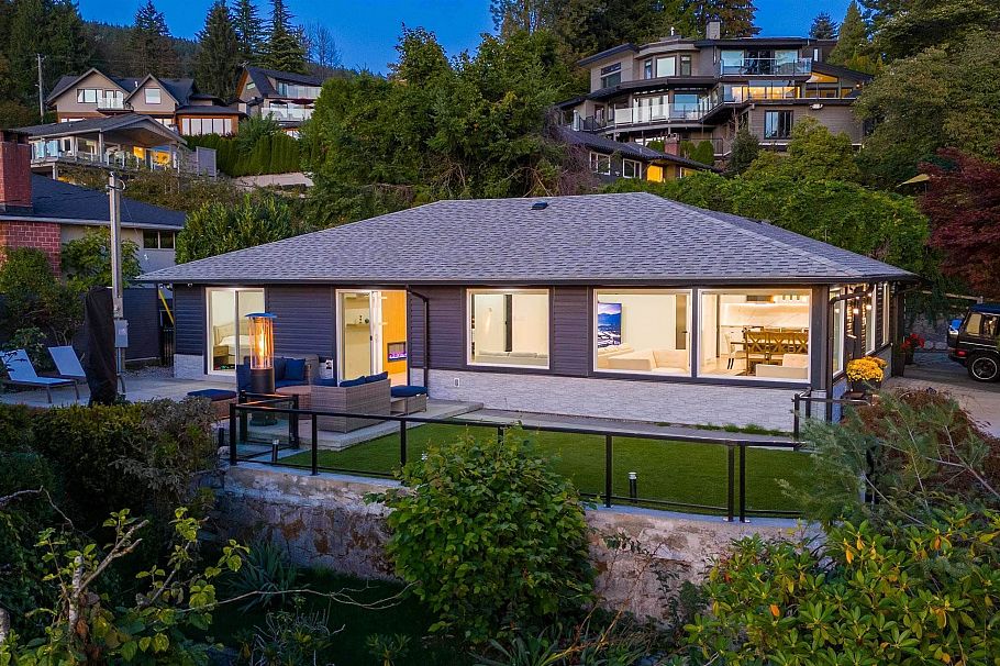 3812 Dalkeith Drive North Vancouver, BC - 1