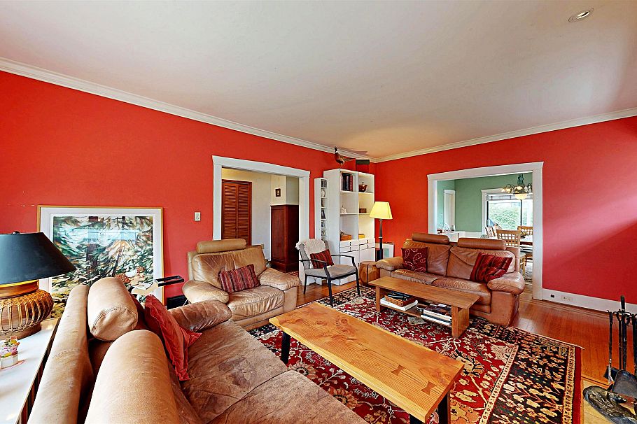 4402 W 12th Avenue Vancouver, BC - 11