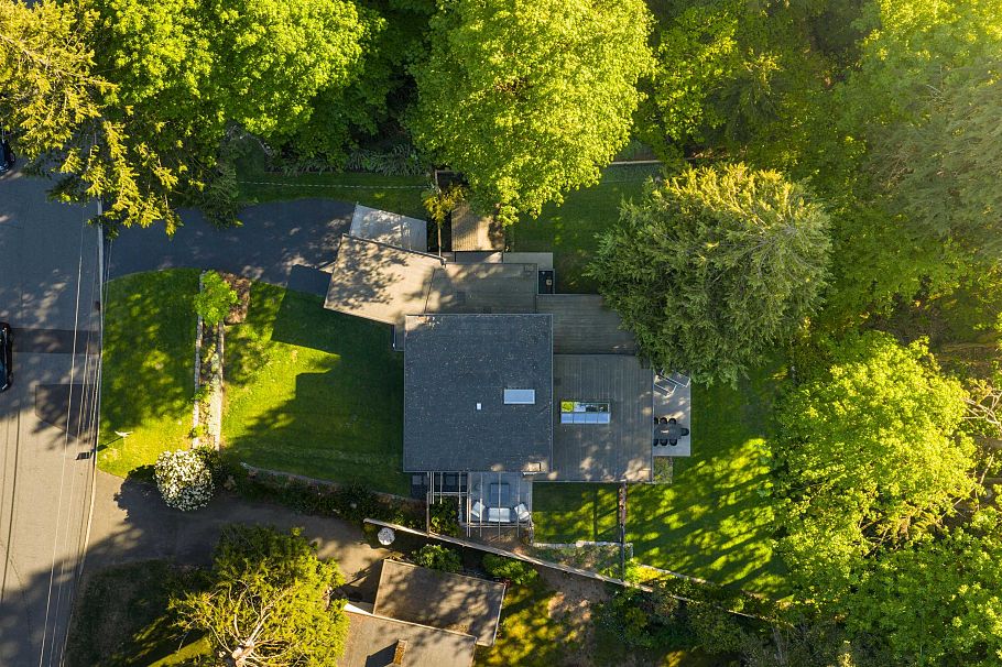 3267 Fairmont Road North Vancouver, BC - 33