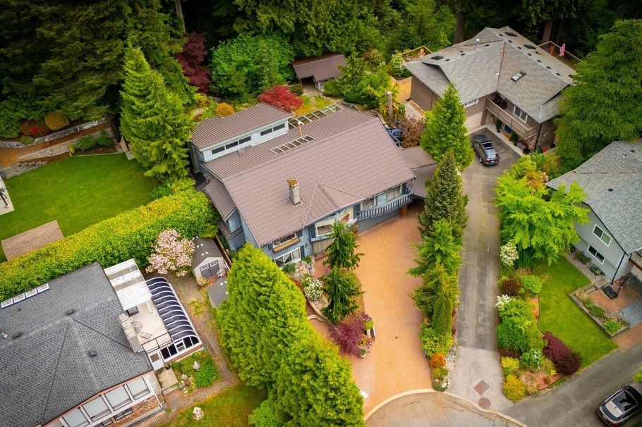 4786 Armour Court North Vancouver, BC - 33