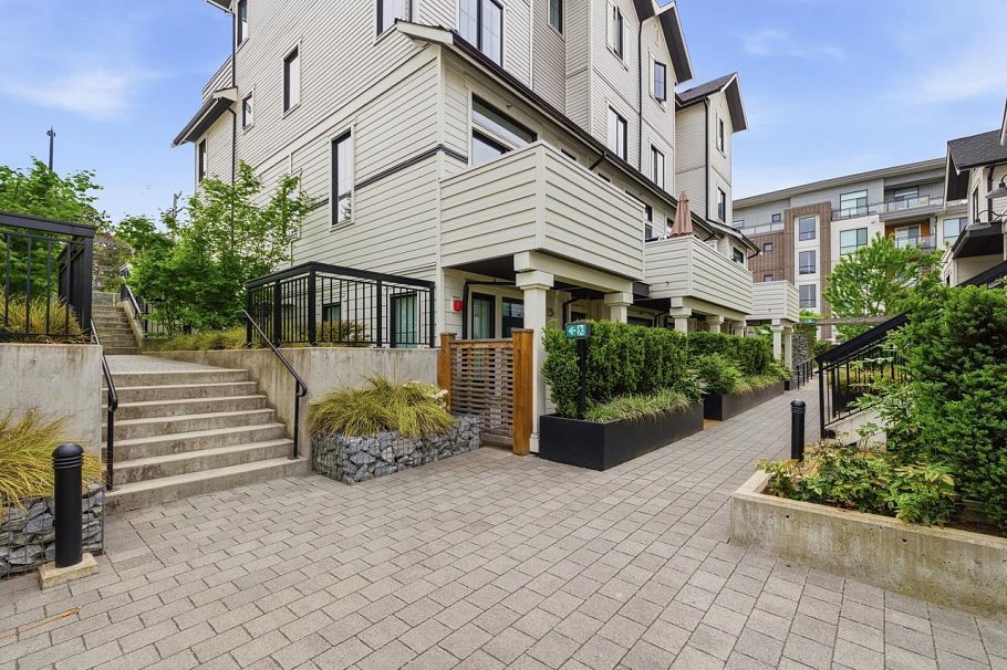 13 237 Ridgeway Avenue North Vancouver, BC - 34