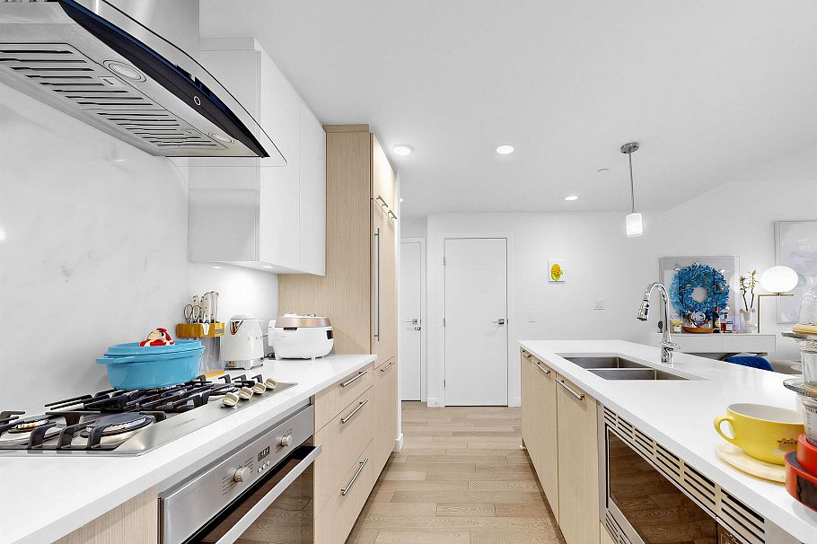 304 4963 Cambie Street Vancouver, BC - 7