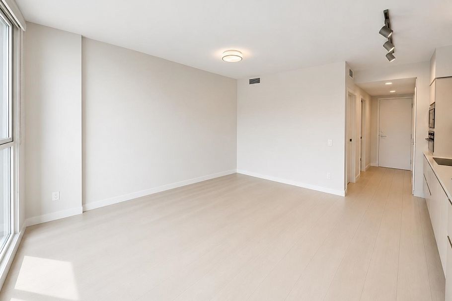 620 180 E 2nd Avenue Vancouver, BC - 2