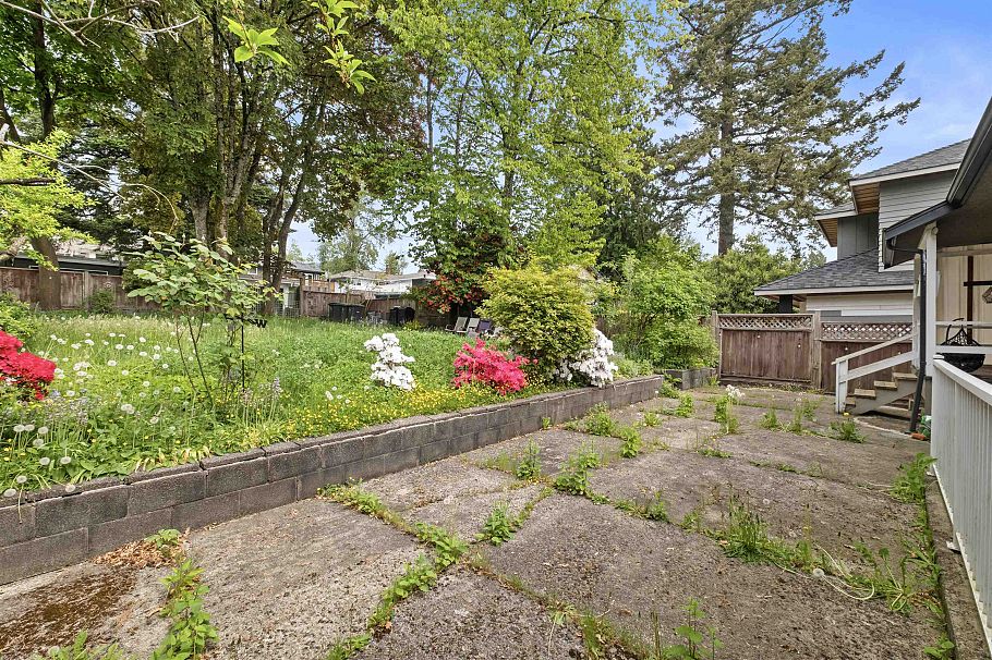 962 Whitchurch Street North Vancouver, BC - 22
