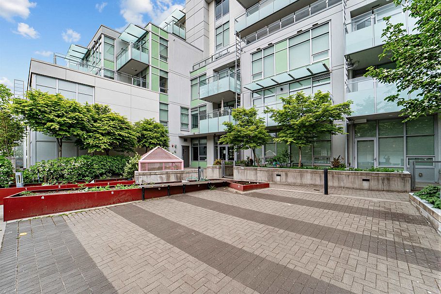 304 4963 Cambie Street Vancouver, BC - 23