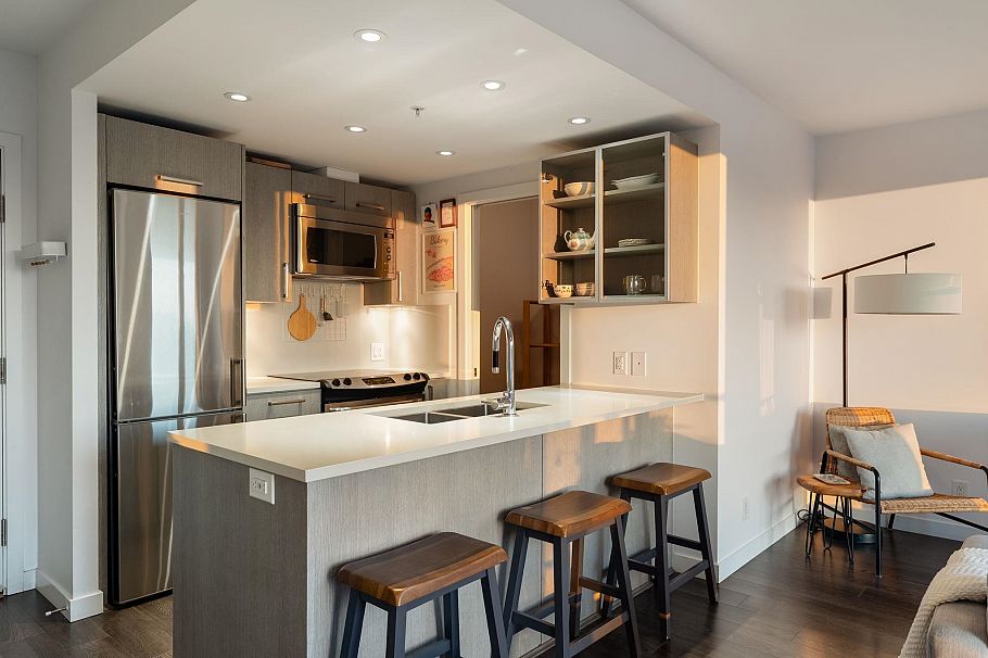 1001 933 E Hastings Street Vancouver, BC - 9